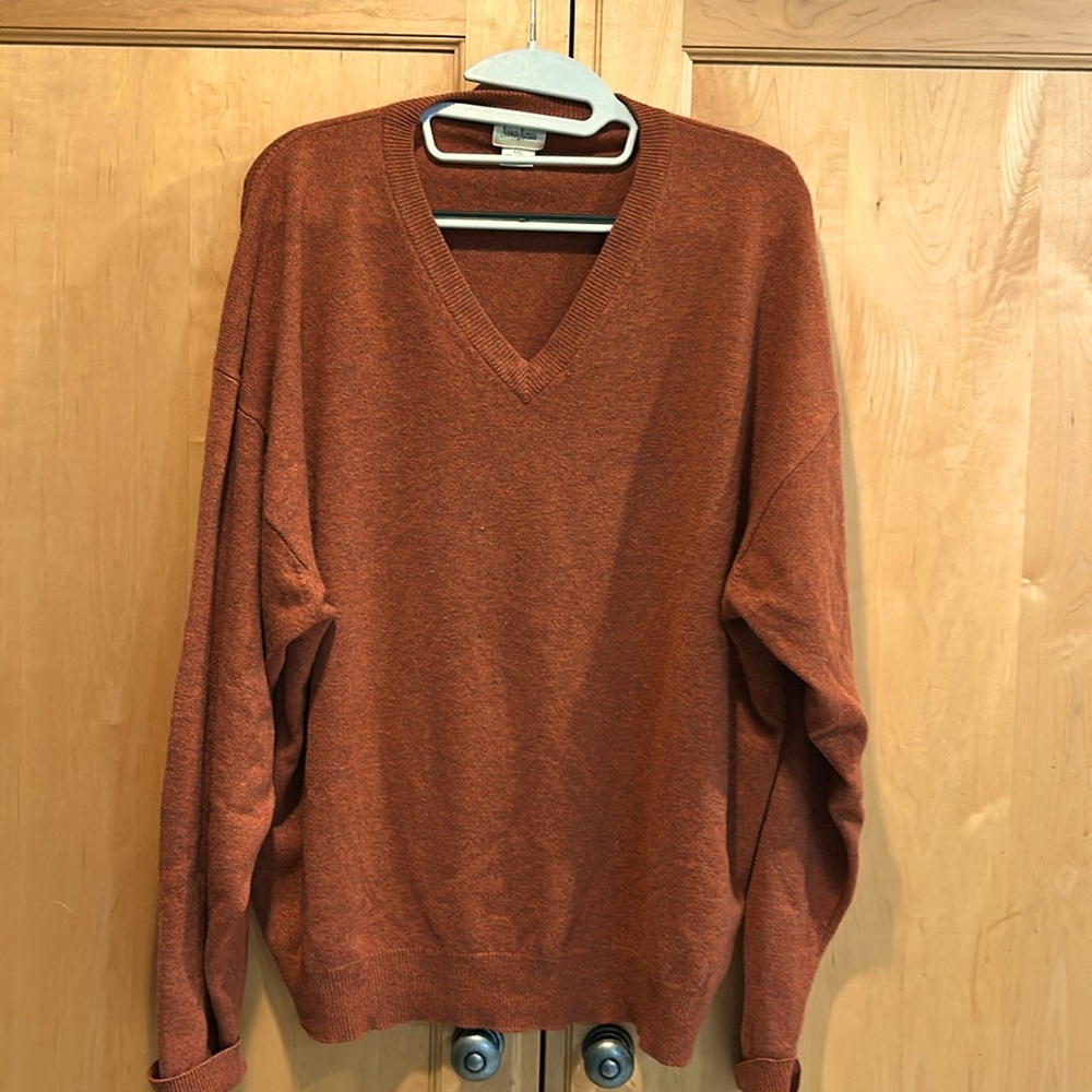 Neiman Marcus 100% Cashmere V neck sweater (rust color)